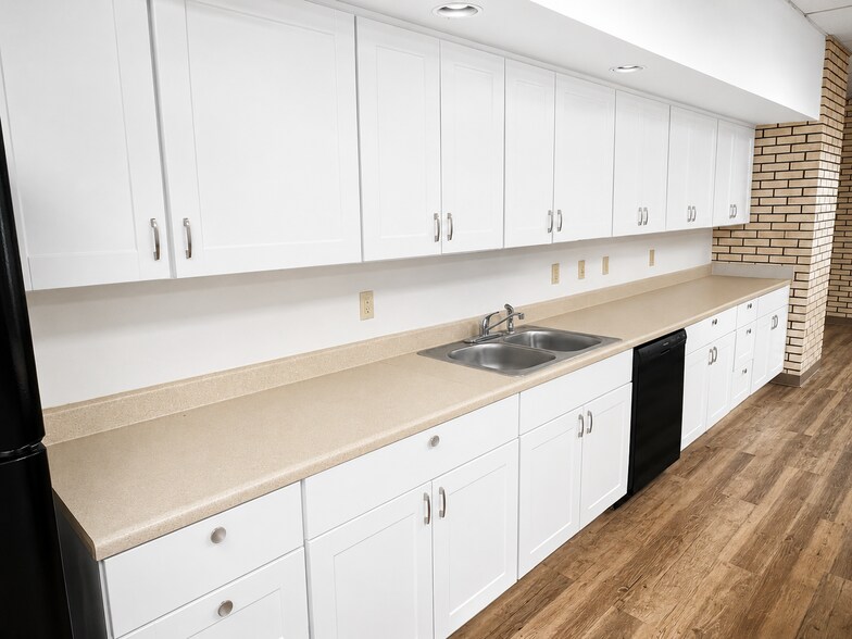 More Photos Of 101 N 4th St, Lometa Daycare Center For Sale