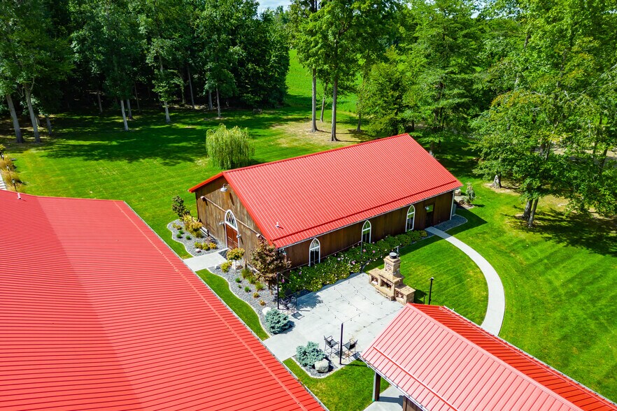 More Photos Of 2130 W County Road 200 N, North Vernon Lodge Meeting Hall For Sale