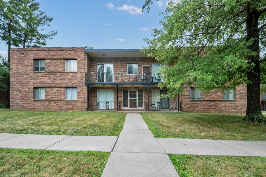 More Photos Of 818-850 S Green Rd, South Euclid Apartments For Sale