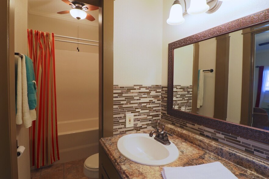 More Photos Of 2784 W State Highway 154, Quitman Hotel For Sale