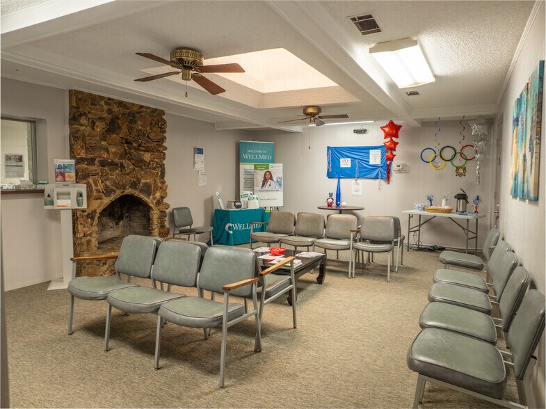 More Photos Of 2306 Ridge Rd, Rockwall Medical For Sale