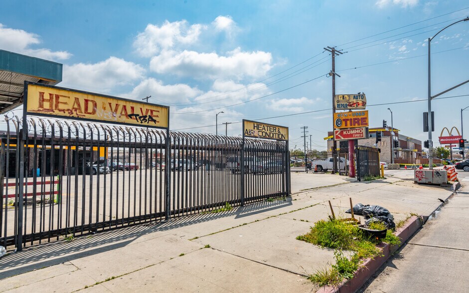 More Photos Of 1338-1348 W Manchester Ave, Los Angeles Land For Sale