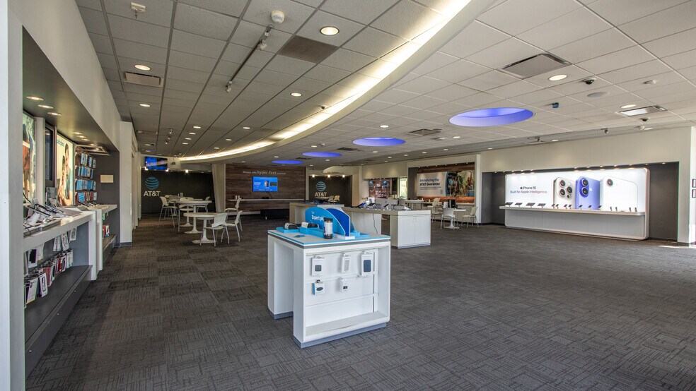 More Photos Of 239 Harbison Rd, Columbia Freestanding For Sale