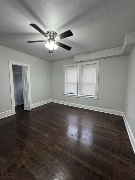 More Photos Of 7115-7125 S East End Ave, Chicago Apartments For Sale
