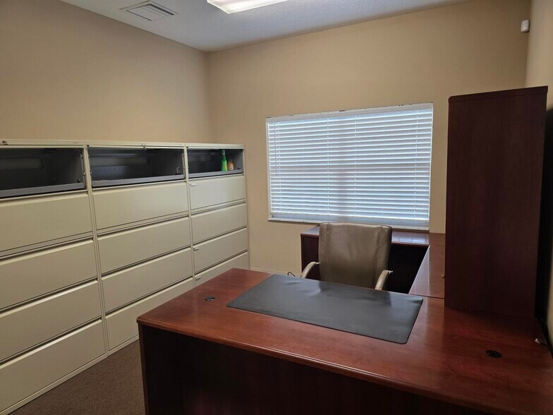 More Photos Of 20545-20547 Amberfield Dr, Land O' Lakes Office For Lease