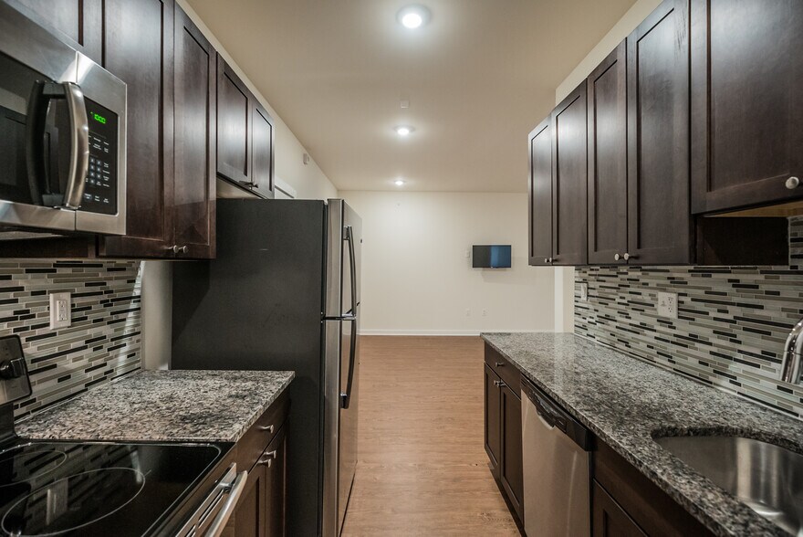 More Photos Of 4046-4048 Chestnut St, Philadelphia Apartments For Sale