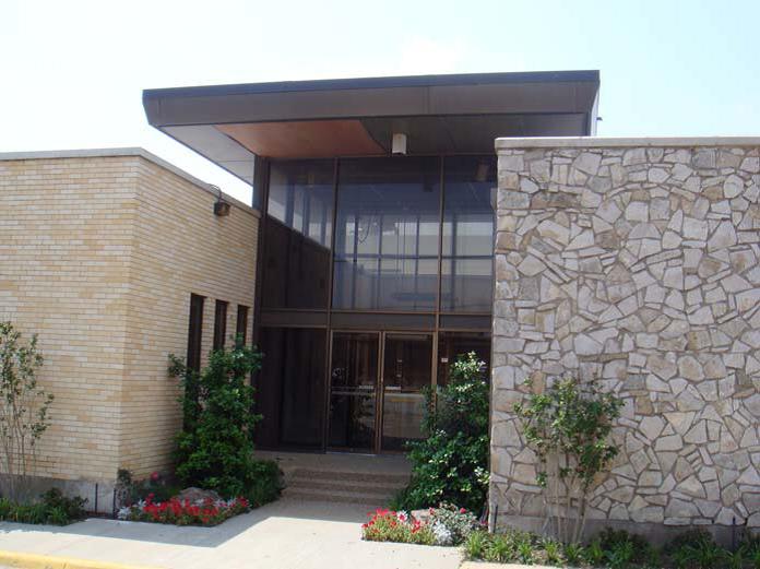 More Photos Of 910 10th St, Plano Warehouse For Sale