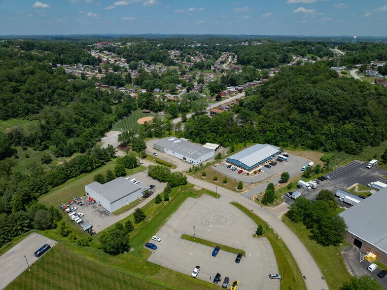 More Photos Of 11075 Parker Dr, Irwin Warehouse For Sale