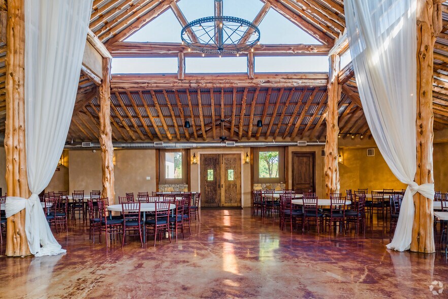 More Photos Of 3002 Azle Hwy, Weatherford Lodge Meeting Hall For Sale