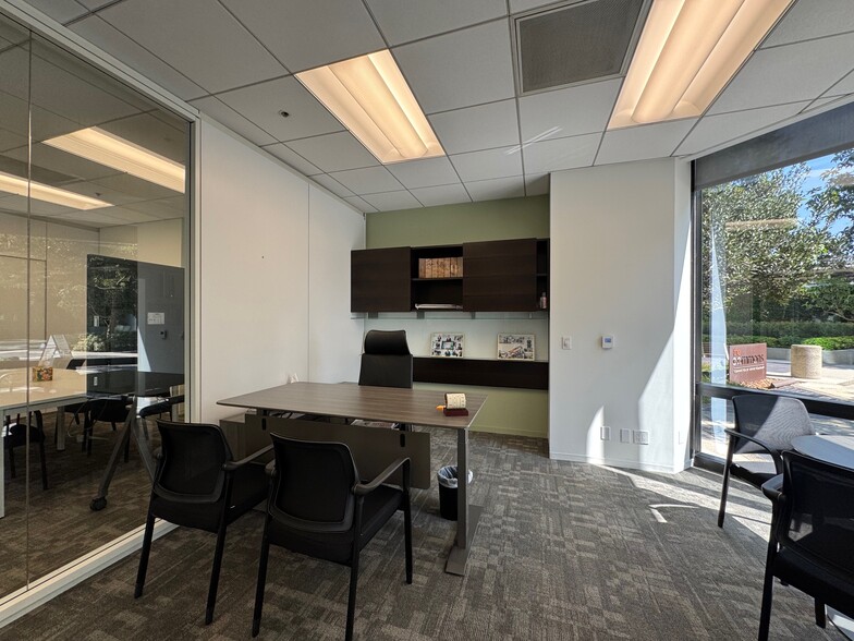 More Photos Of 18400 Von Karman Ave, Irvine Office For Lease