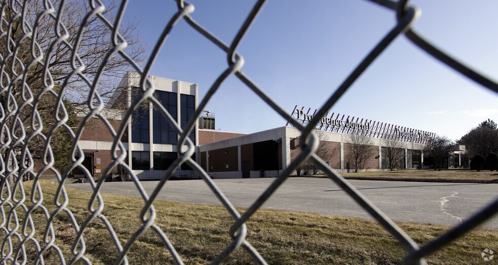 More Photos Of 204 Kinsley Ave, Providence Warehouse For Sale