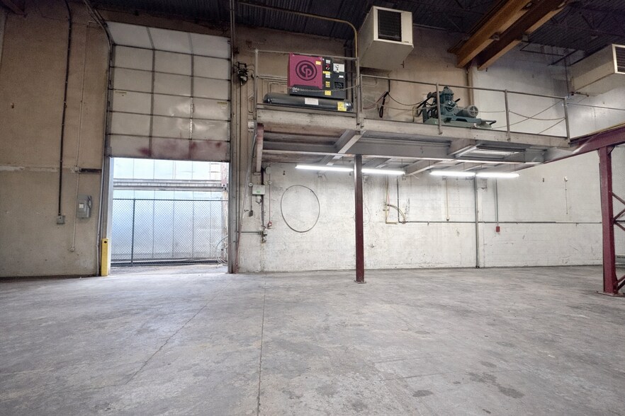 More Photos Of 1071 Eburne Pl, Richmond Manufacturing For Lease