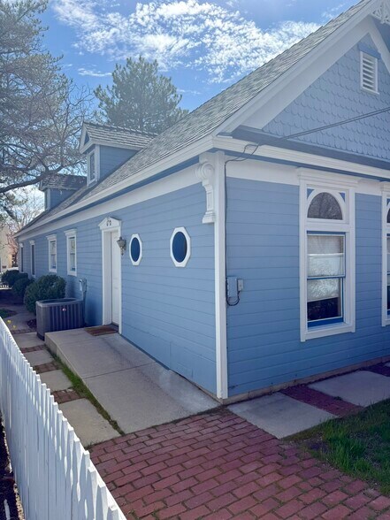 More Photos Of 208 N Curry St, Carson City Office Residential For Sale