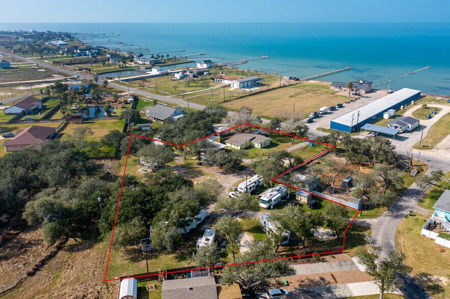 More Photos Of 3966 FM 1781, Rockport Specialty For Sale