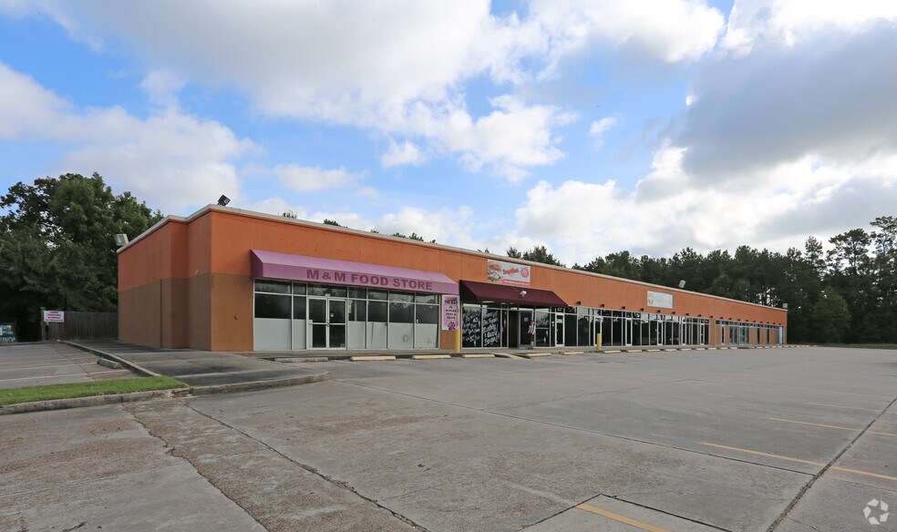 Primary Photo Of 804 Gladstell Rd, Conroe Freestanding For Lease