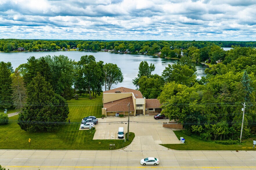 Primary Photo Of 11032 Grand River Rd, Brighton Office Residential For Sale