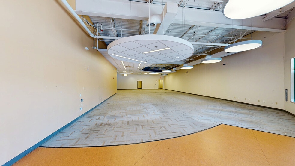 More Photos Of 3391 State Route 27, Franklin Park Storefront For Lease