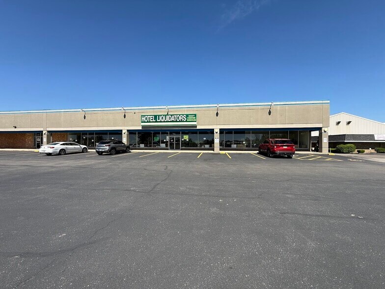 More Photos Of 4805-4825 Salem Ave, Dayton Unknown For Lease