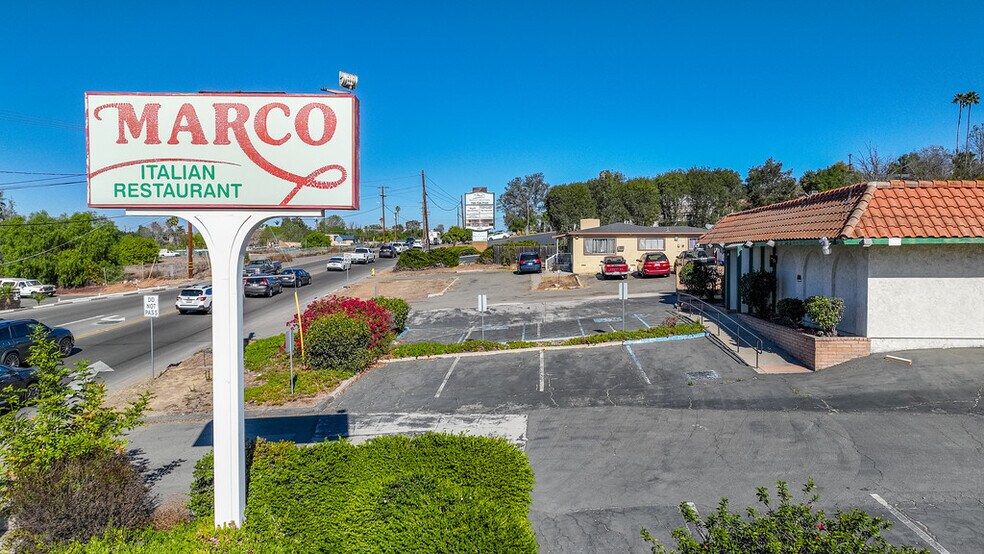 More Photos Of 1825 E Vista Way, Vista Restaurant For Sale