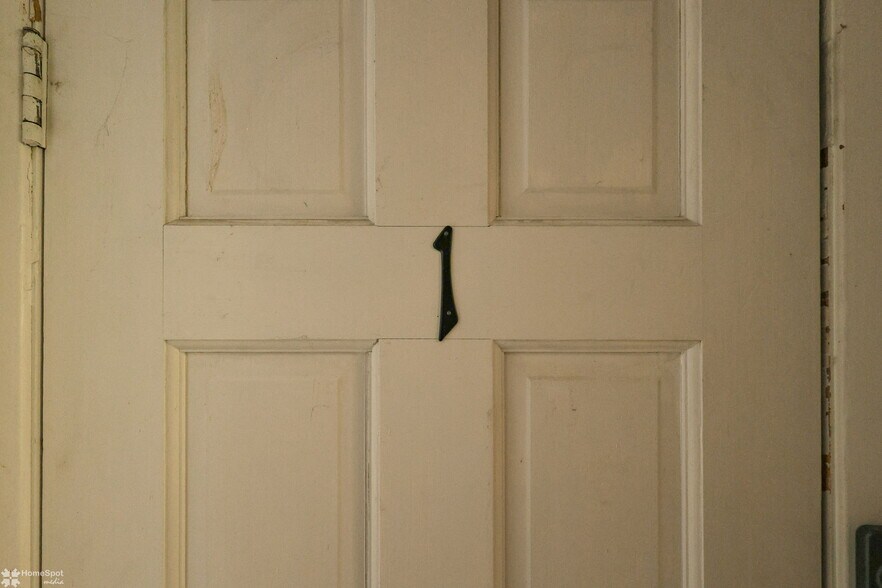 More Photos Of 38 W Central Ave, Bangor Apartments For Sale