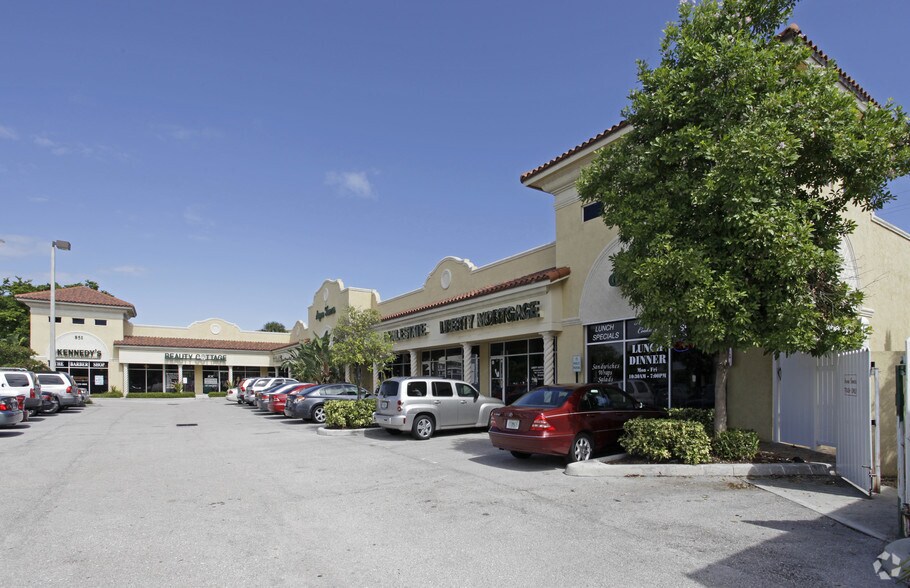 Primary Photo Of 851 SE 6th Ave, Delray Beach Unknown For Lease
