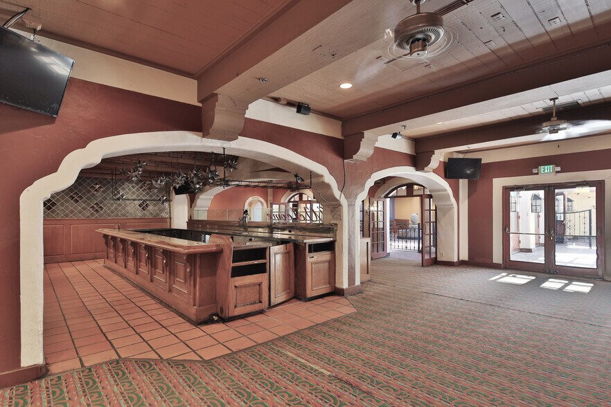 More Photos Of 3360 Ocean Park Blvd, Santa Monica Unknown For Lease