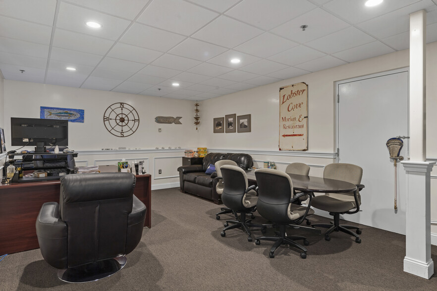 More Photos Of 890 East St, Tewksbury Light Manufacturing For Lease