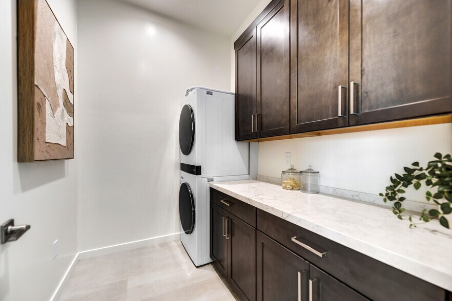 More Photos Of 6525 E Cave Creek Rd, Cave Creek Apartments For Sale