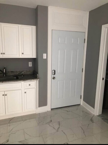 More Photos Of 259 Grove St, New Britain Apartments For Sale