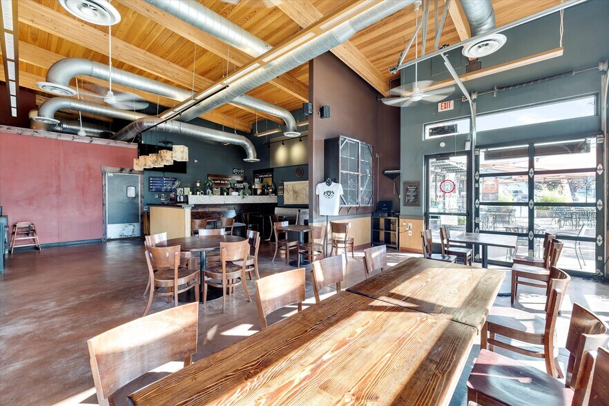 More Photos Of 701 E 2nd St, The Dalles Specialty For Sale