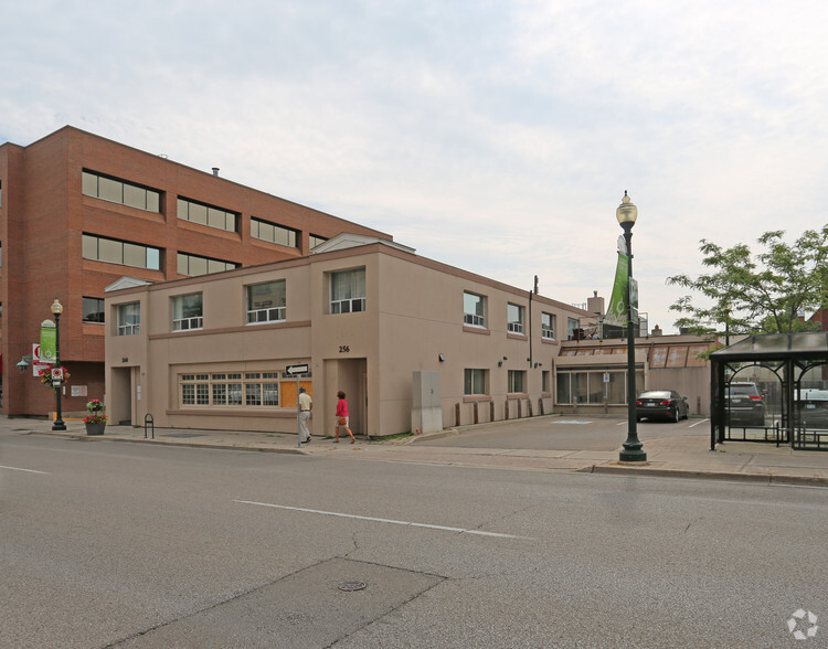 Primary Photo Of 256-260 Church St, Oakville Storefront Retail Office For Lease