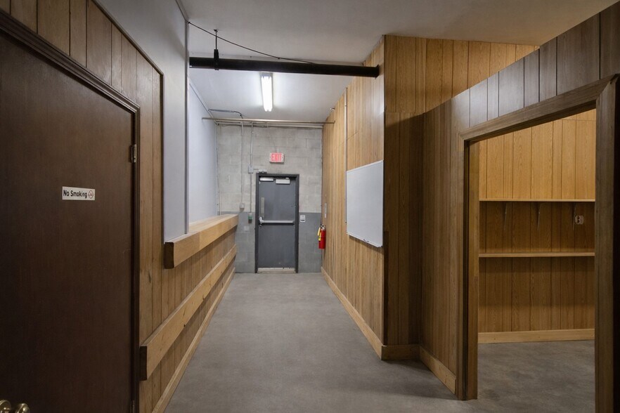 More Photos Of 432 N Royal St, Jackson Warehouse For Lease