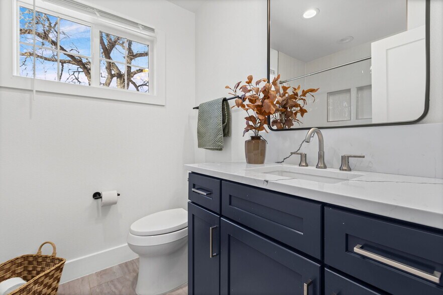 More Photos Of 310 E Prospect Rd, Fort Collins Office For Sale
