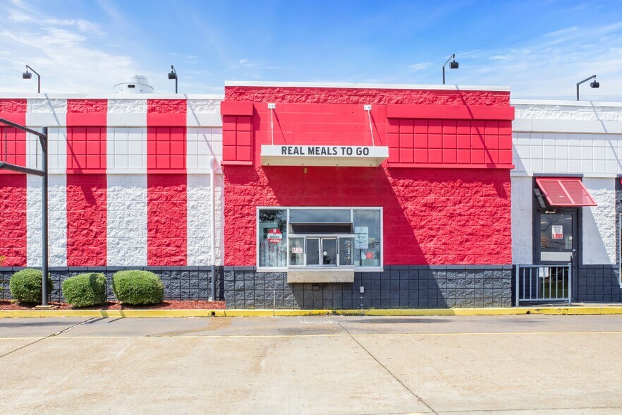 More Photos Of 442 Us-80, Clinton General Retail For Sale