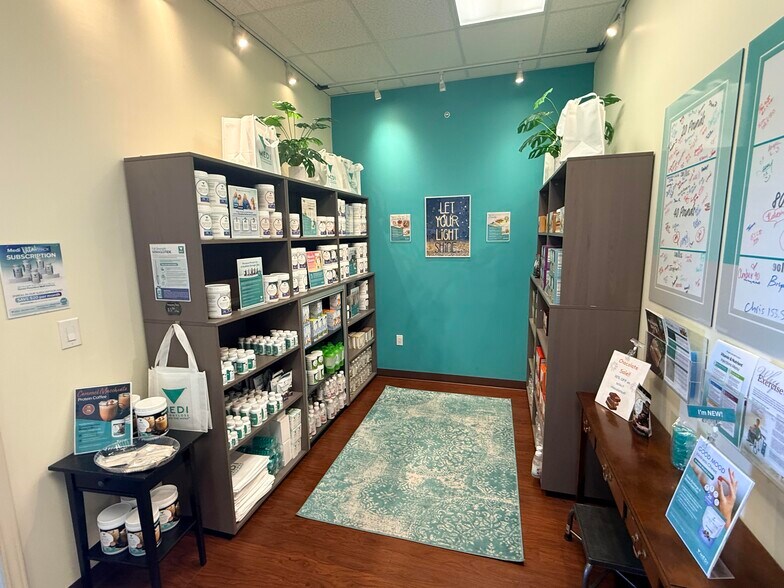 More Photos Of 13359 N Highway 183, Austin Storefront For Lease