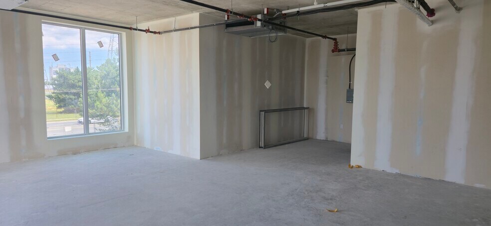 More Photos Of 600 Dixon Rd, Toronto Office For Sale