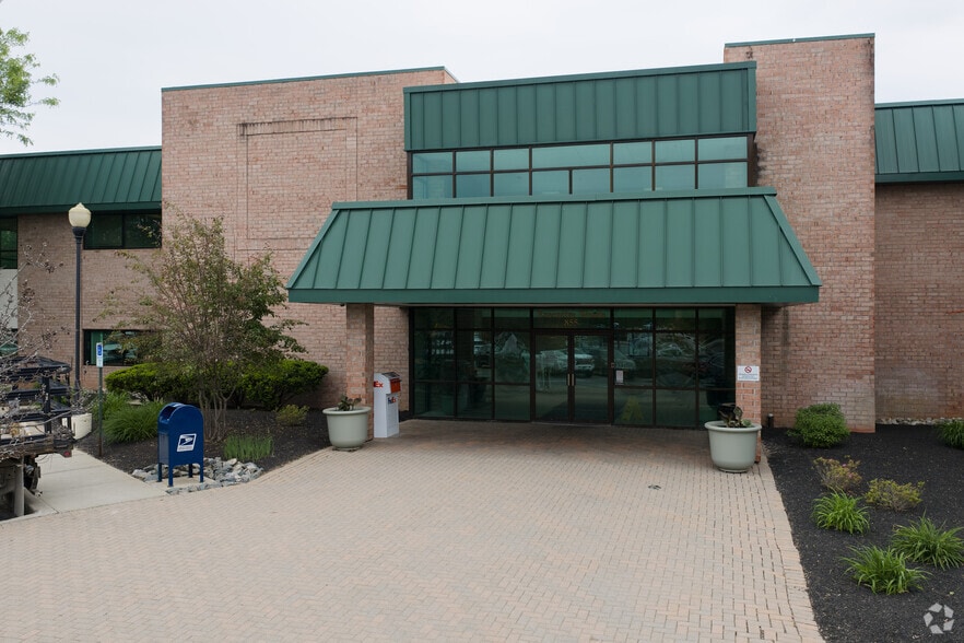 More Photos Of 855 Route 146, Clifton Park Medical For Lease