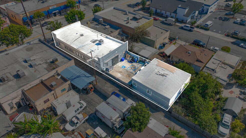 More Photos Of 8415 State St, South Gate Storefront For Sale