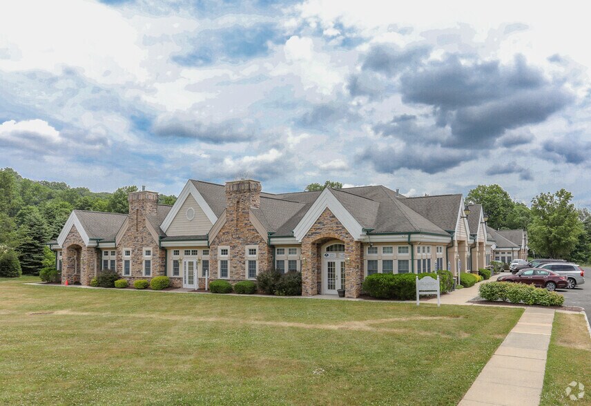 Primary Photo Of 784-792 Chimney Rock Rd, Martinsville Medical For Lease