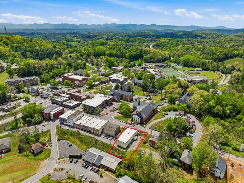 More Photos Of 70 N Main St, Mars Hill Restaurant For Sale