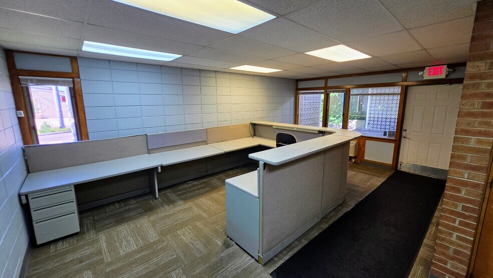 More Photos Of 1848-1850 W Galbraith Rd, Cincinnati Office For Sale