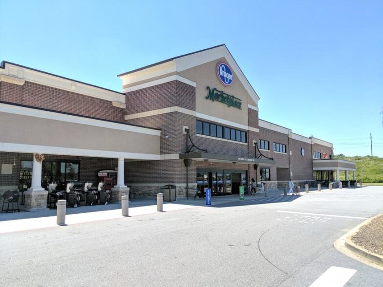 More Photos Of 125 E Main St, Cartersville Freestanding For Lease