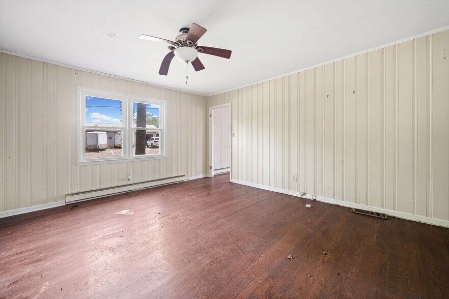 More Photos Of 3531 Cherokee St, Kennesaw Medical For Sale