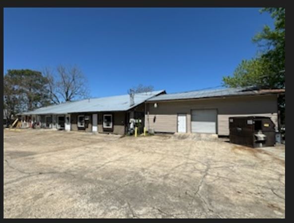 More Photos Of 702 Elm Street, Rockmart Storefront Retail Office For Sale