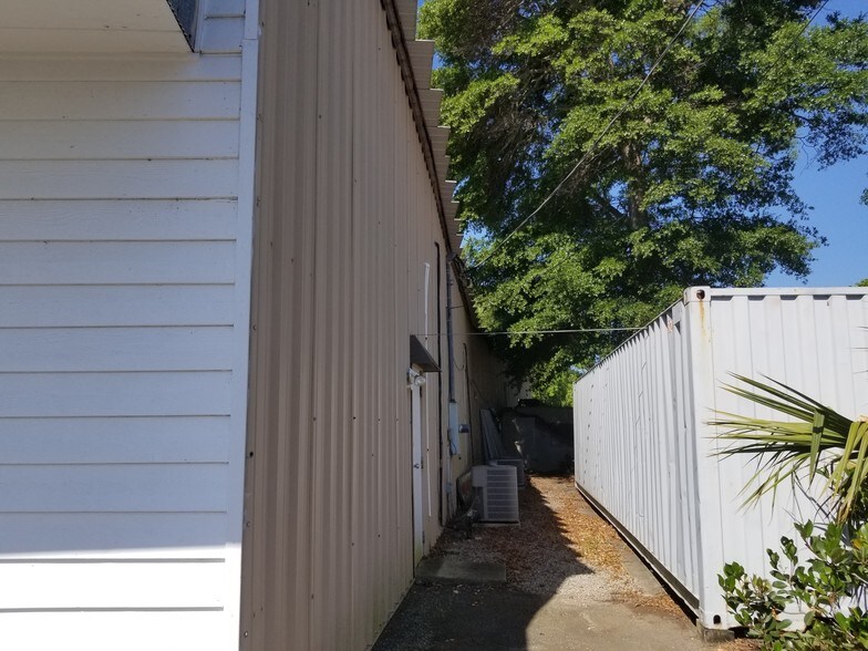 More Photos Of 10589 N Kings Hwy, Myrtle Beach Freestanding For Lease