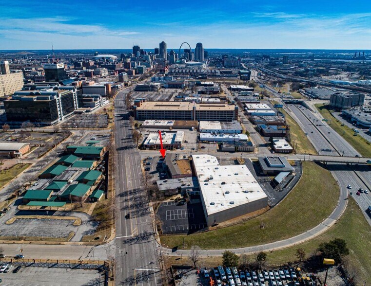 More Photos Of 2900-2908 Market St, Saint Louis Unknown For Lease