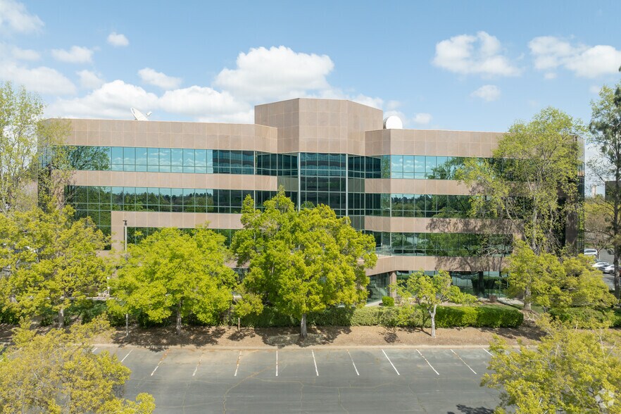 More Photos Of 2882 Prospect Park Dr, Rancho Cordova Office For Lease