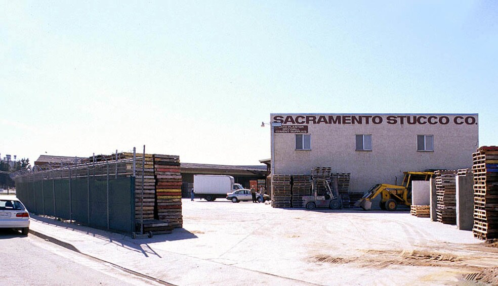 More Photos Of 860-870 Riske Ln, West Sacramento Warehouse For Sale