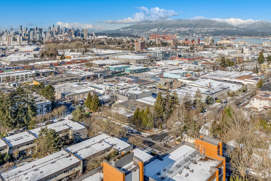More Photos Of 1423 Grant St, Vancouver Manufacturing For Lease