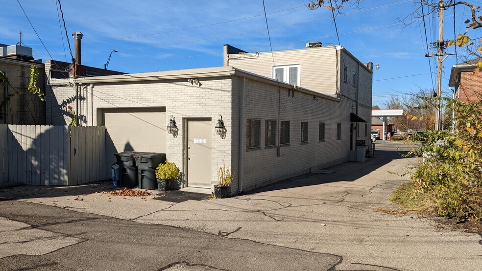 More Photos Of 504 E Dorothy Ln, Dayton Storefront Retail Residential For Sale